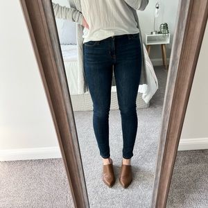 Old Navy 2 Short Skinny Jeans